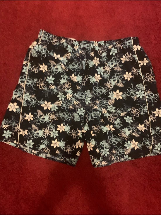 Source Unknown Other - Black Floral Print Shorts in Blue & White